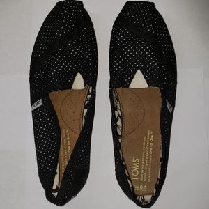 Toms flats with polka dots